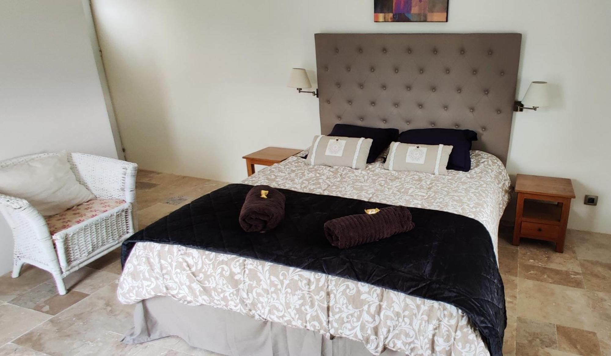 Chambre Cosy Avec Terrasse Sur La Colline Boisee, Parking Prive, Jardin, Calme, Climatisation, 10 Mn Pont Du Gard Num7 로슈포르트두가드 외부 사진